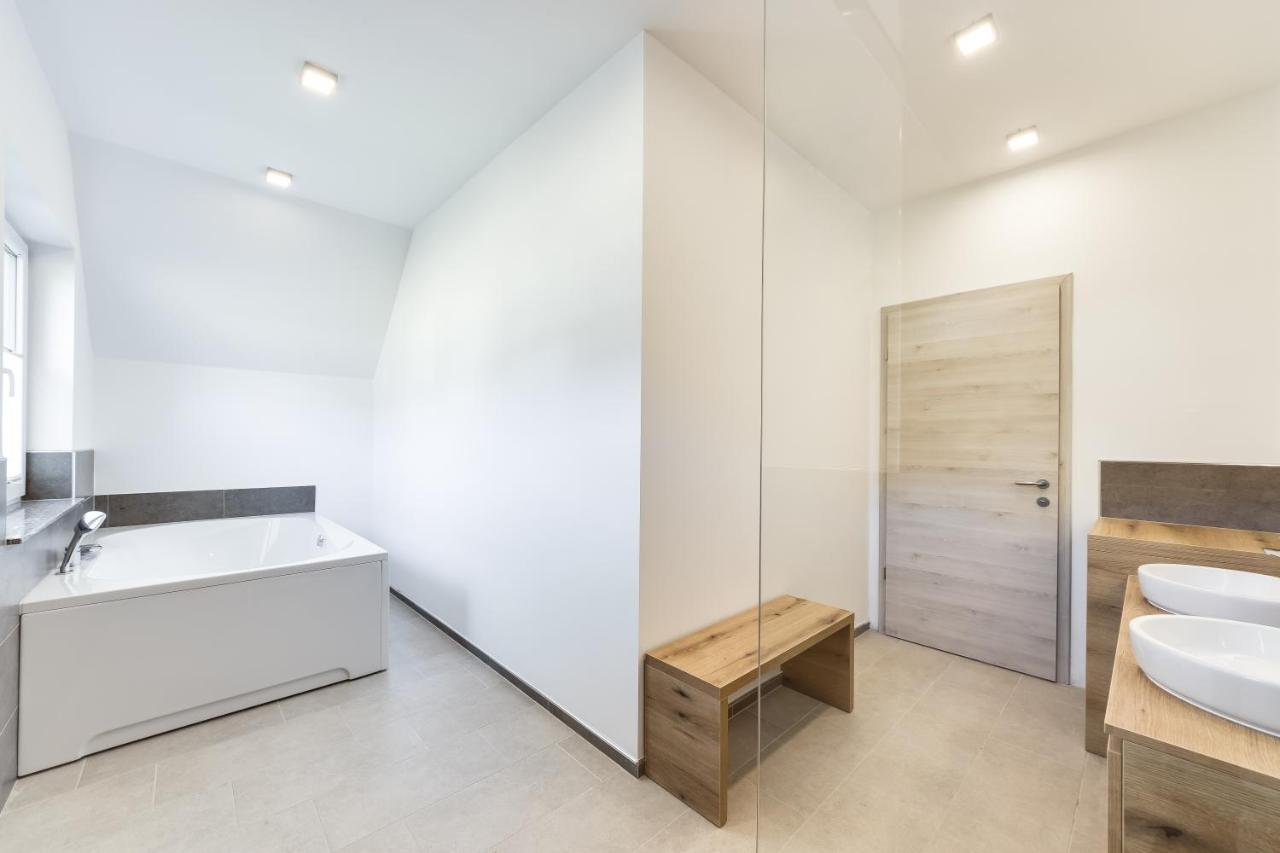 Chic Apartments With Finnish Sauna And Jacuzzi Kranjska Gora Luaran gambar